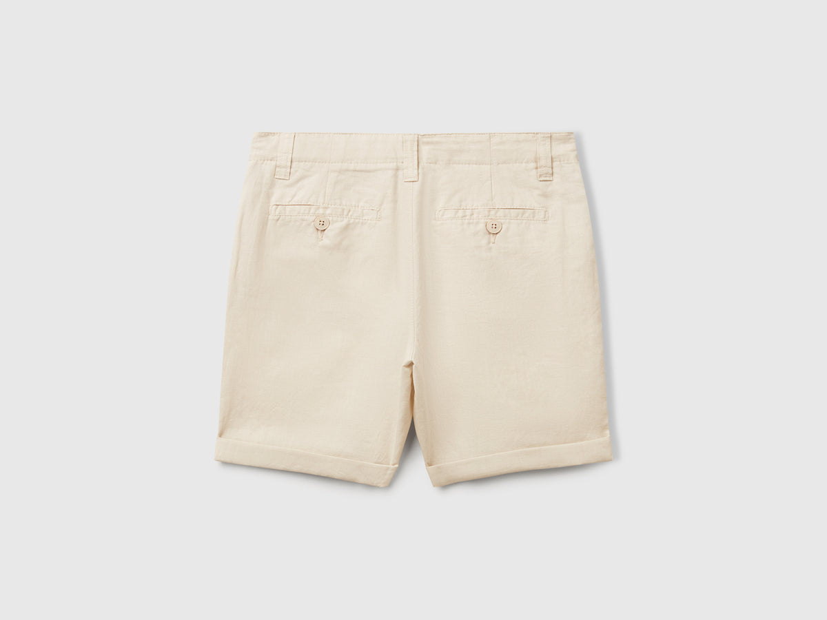Bermuda chino in misto lino