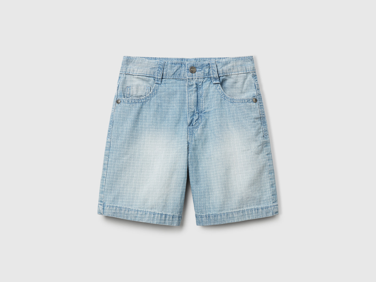 Pantaloni corti straight a quadri da bimbo azzurro | Benetton Outlet
