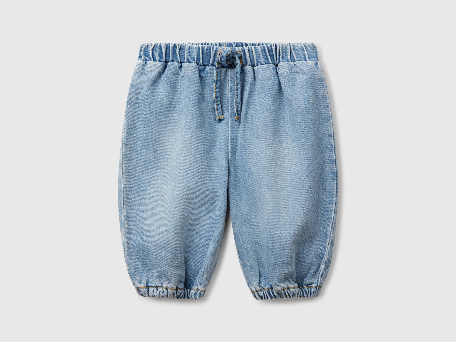 Jeans in puro cotone da neonato azzurro | Benetton Outlet