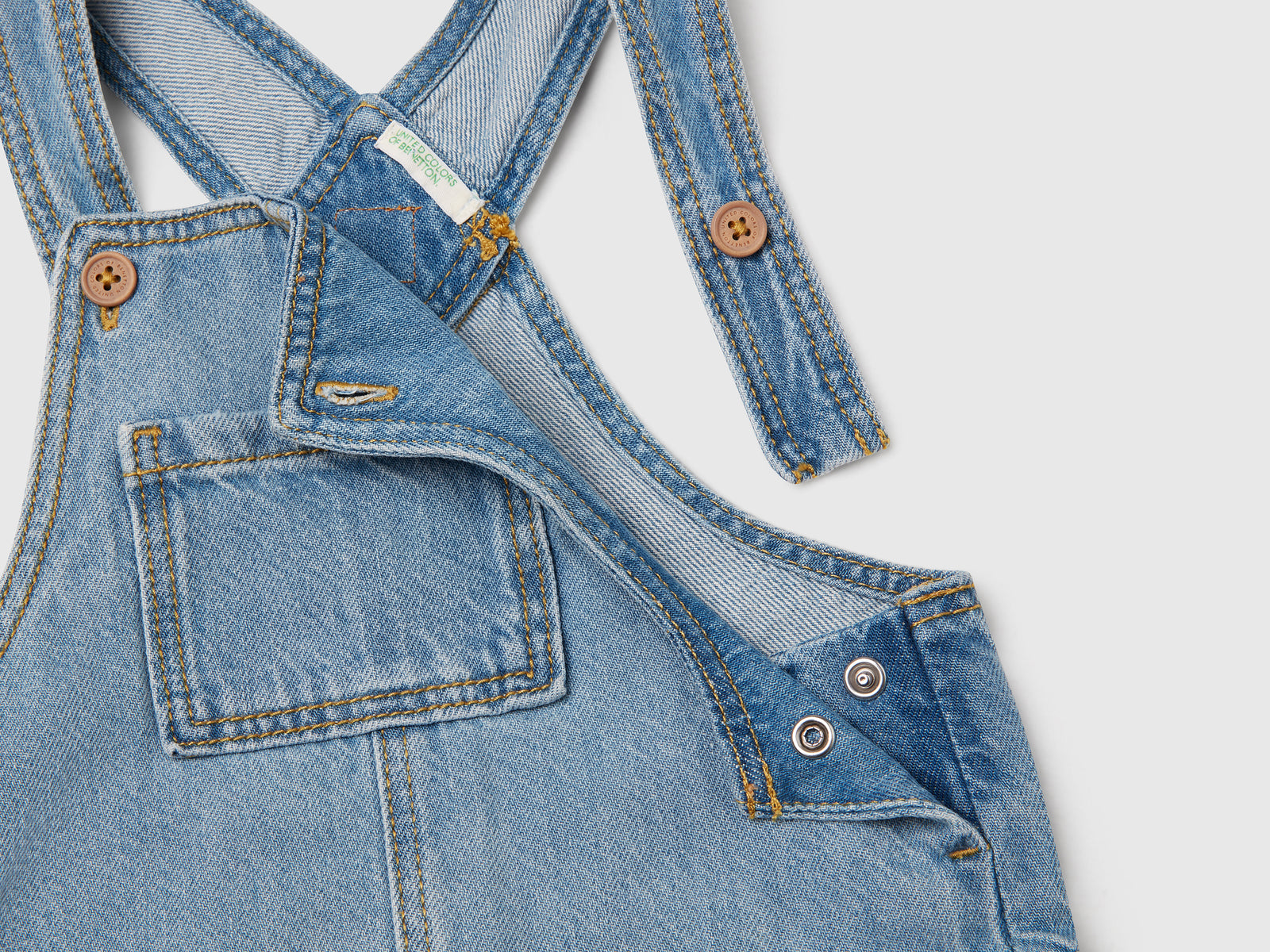 Salopette di jeans da neonato azzurro 4 | Benetton Outlet