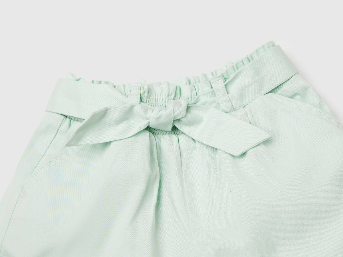 Pantaloni corti con fusciacca