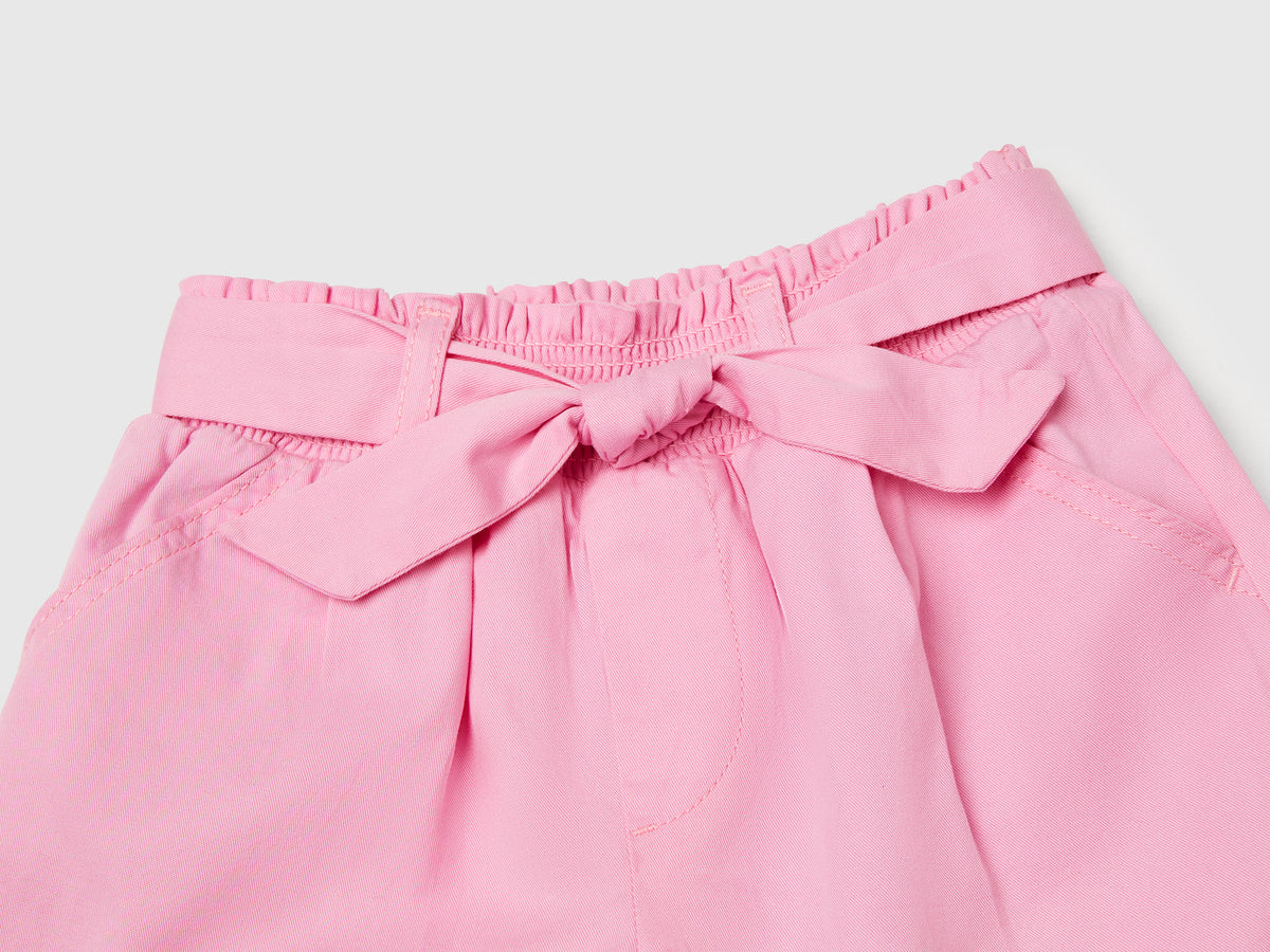 Pantaloni corti con fusciacca