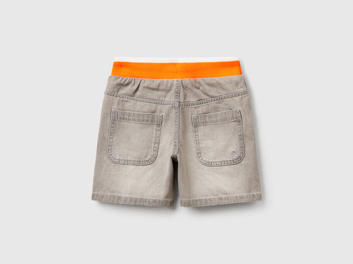 Pantaloni corti di jeans straight