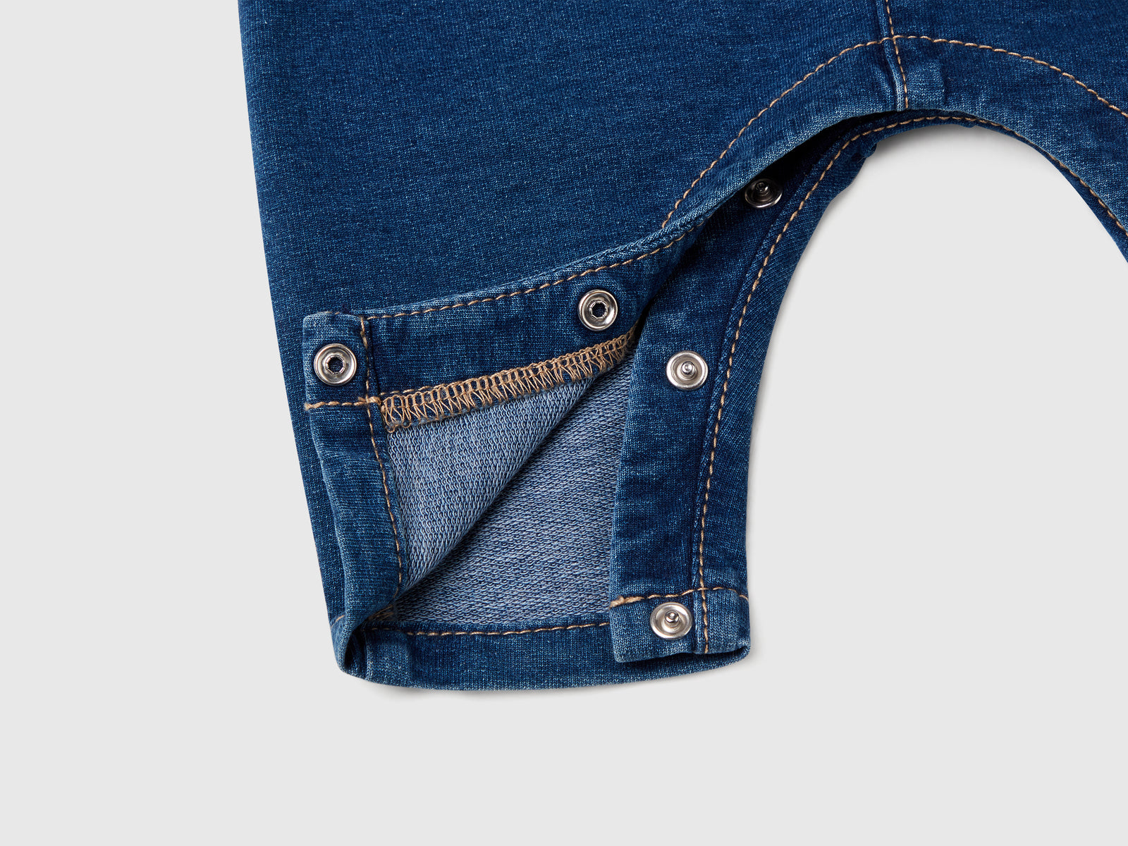 Salopette effetto denim baggy fit da neonato blu 4 | Benetton Outlet