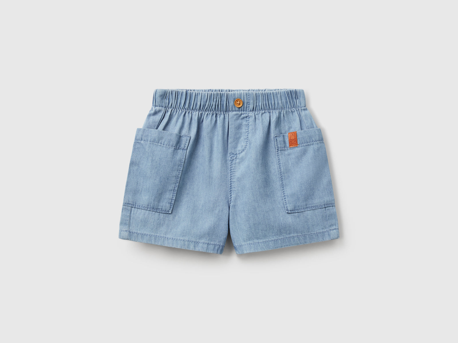 Pantaloni corti in jeans leggero da neonato azzurro | Benetton Outlet