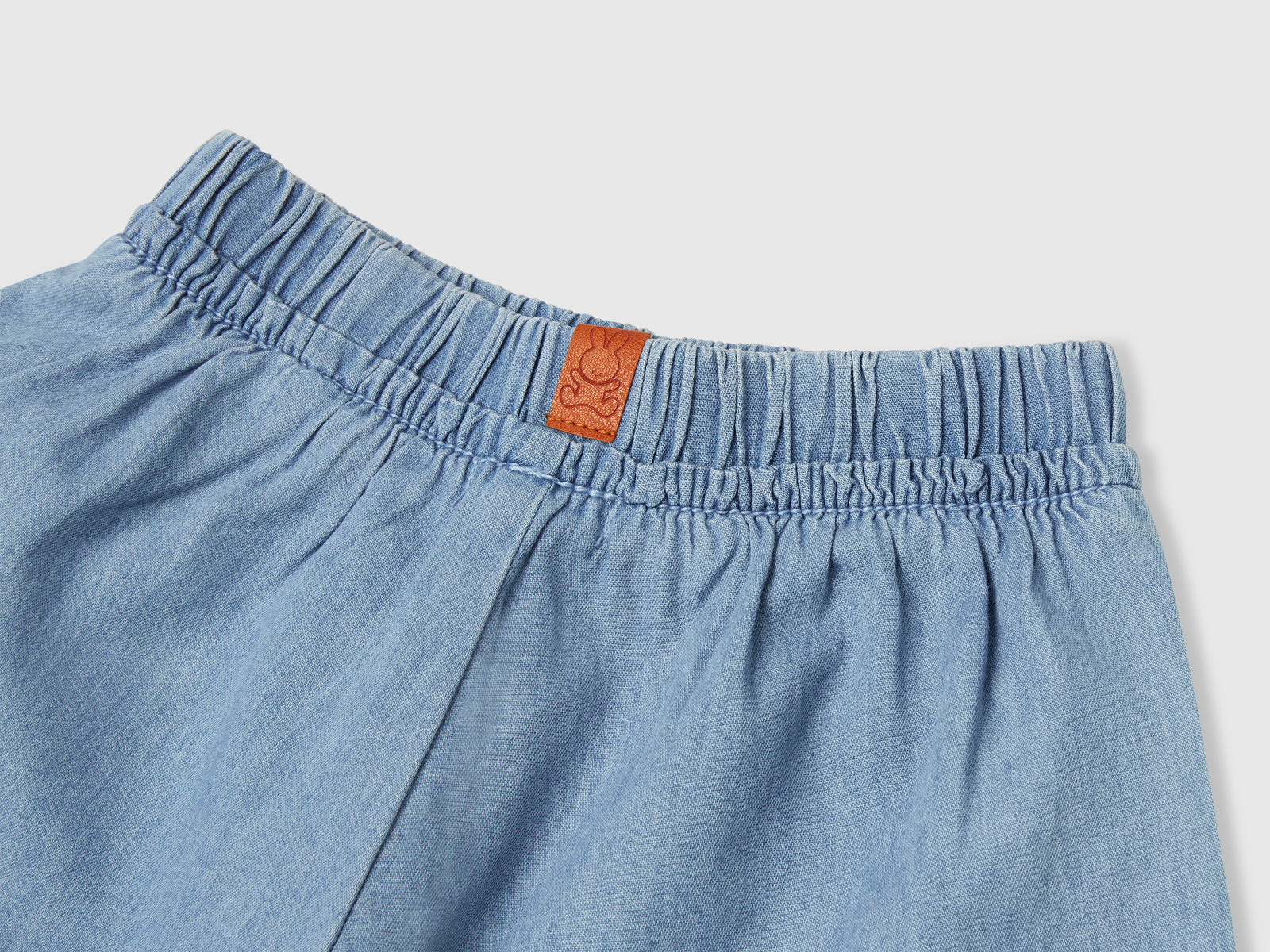Gonna pantalone in chambray da neonato azzurro 3 | Benetton Outlet