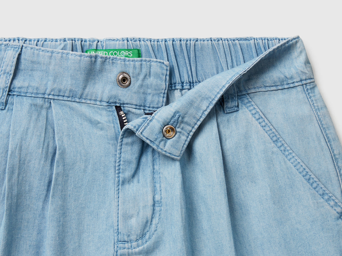 Bermuda in chambray
