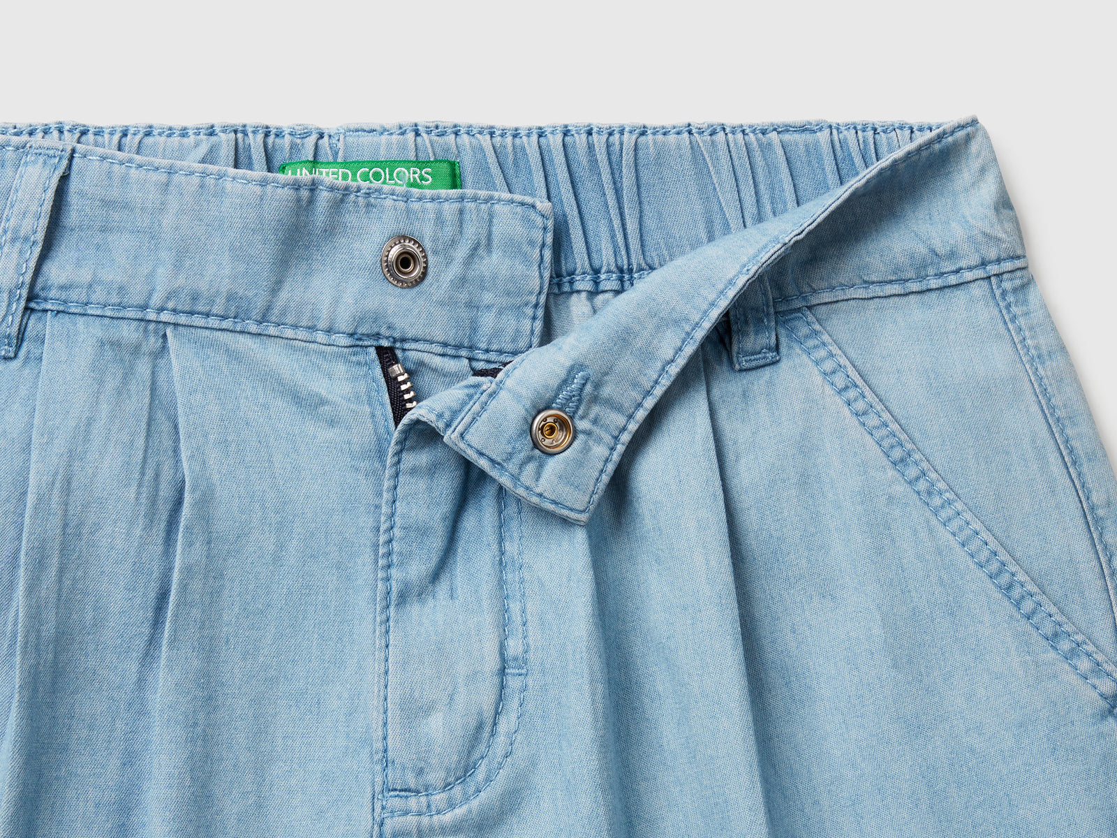 Bermuda in chambray da bambina azzurro 3 | Benetton Outlet