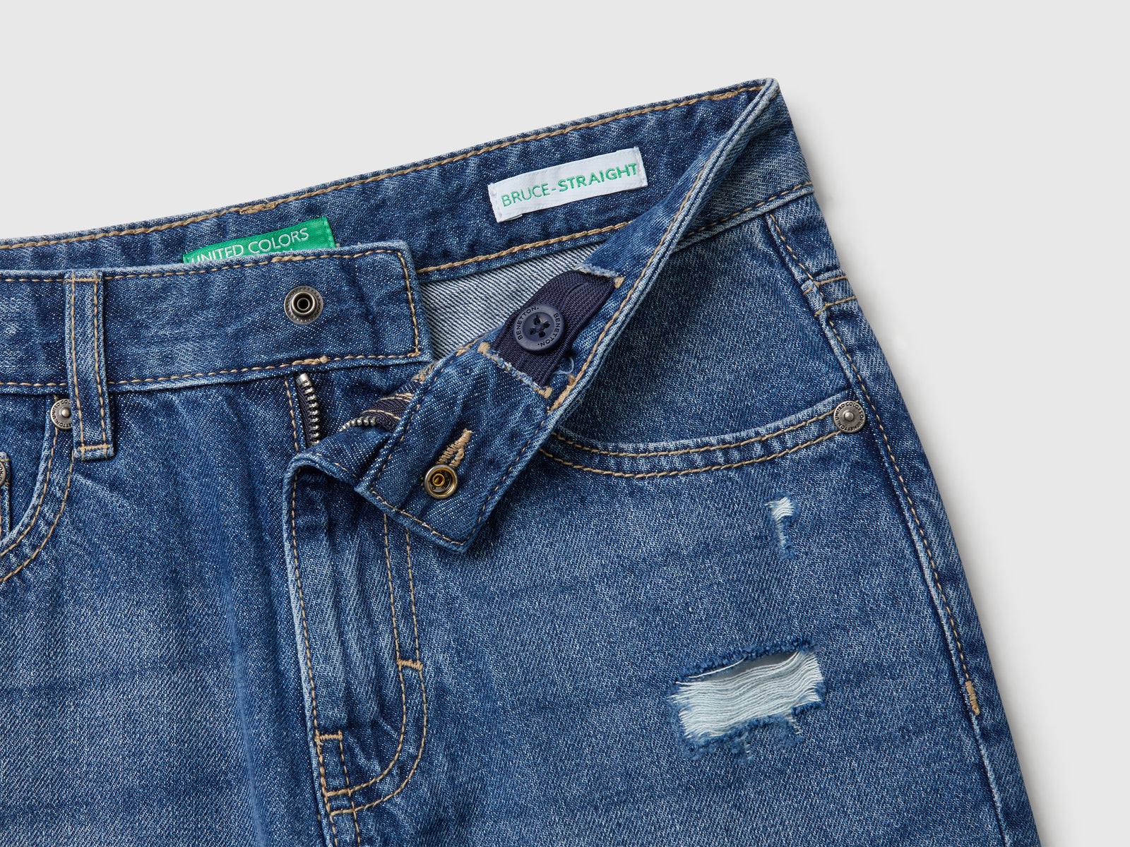 Jeans straight con rotture da bambino blu 3 | Benetton Outlet