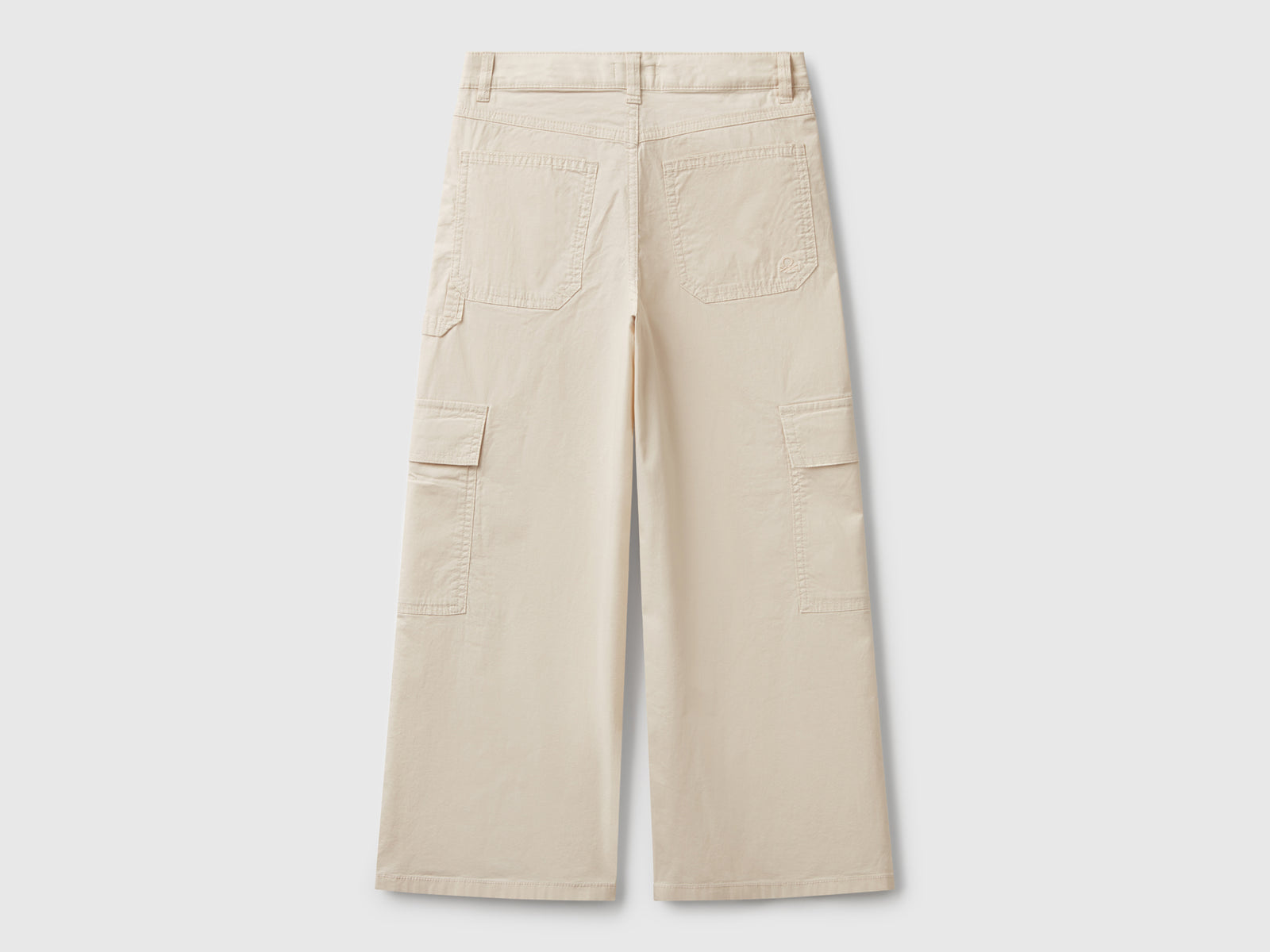 Pantaloni cargo wide fit da bambina beige 2 | Benetton Outlet