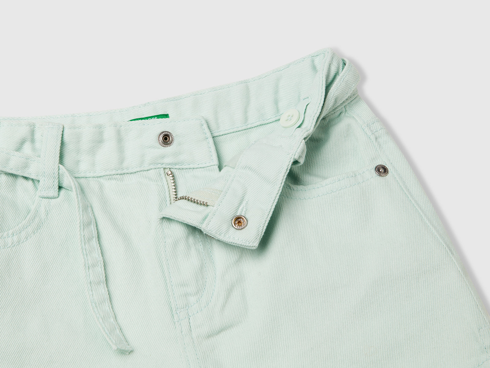 Shorts con cintura da bambina verde acqua 3 | Benetton Outlet