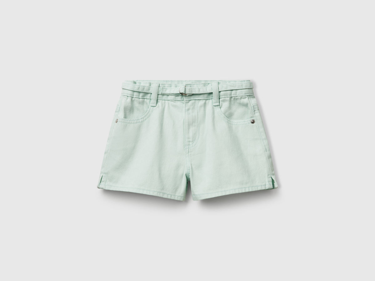 Shorts con cintura