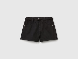 Shorts con cintura