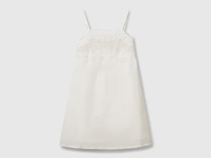 Vestito con top ricamato