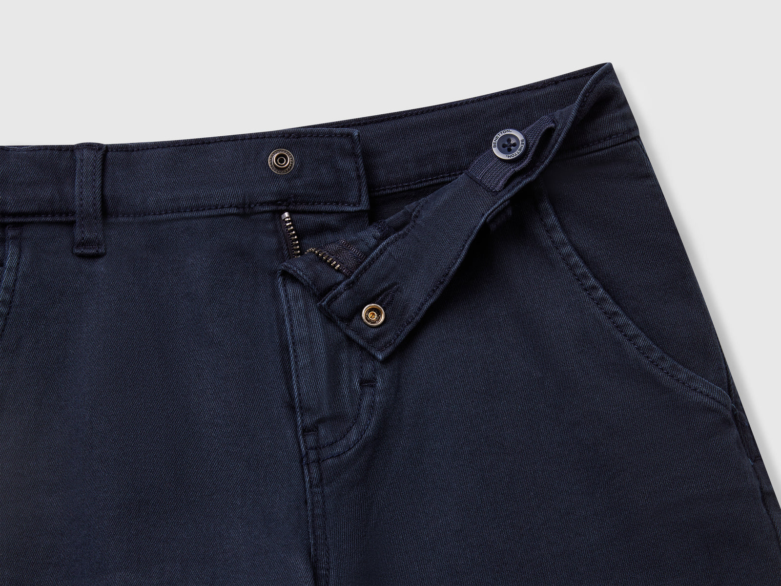 Bermuda regular fit effetto denim da bambino blu scuro 3 | Benetton Outlet