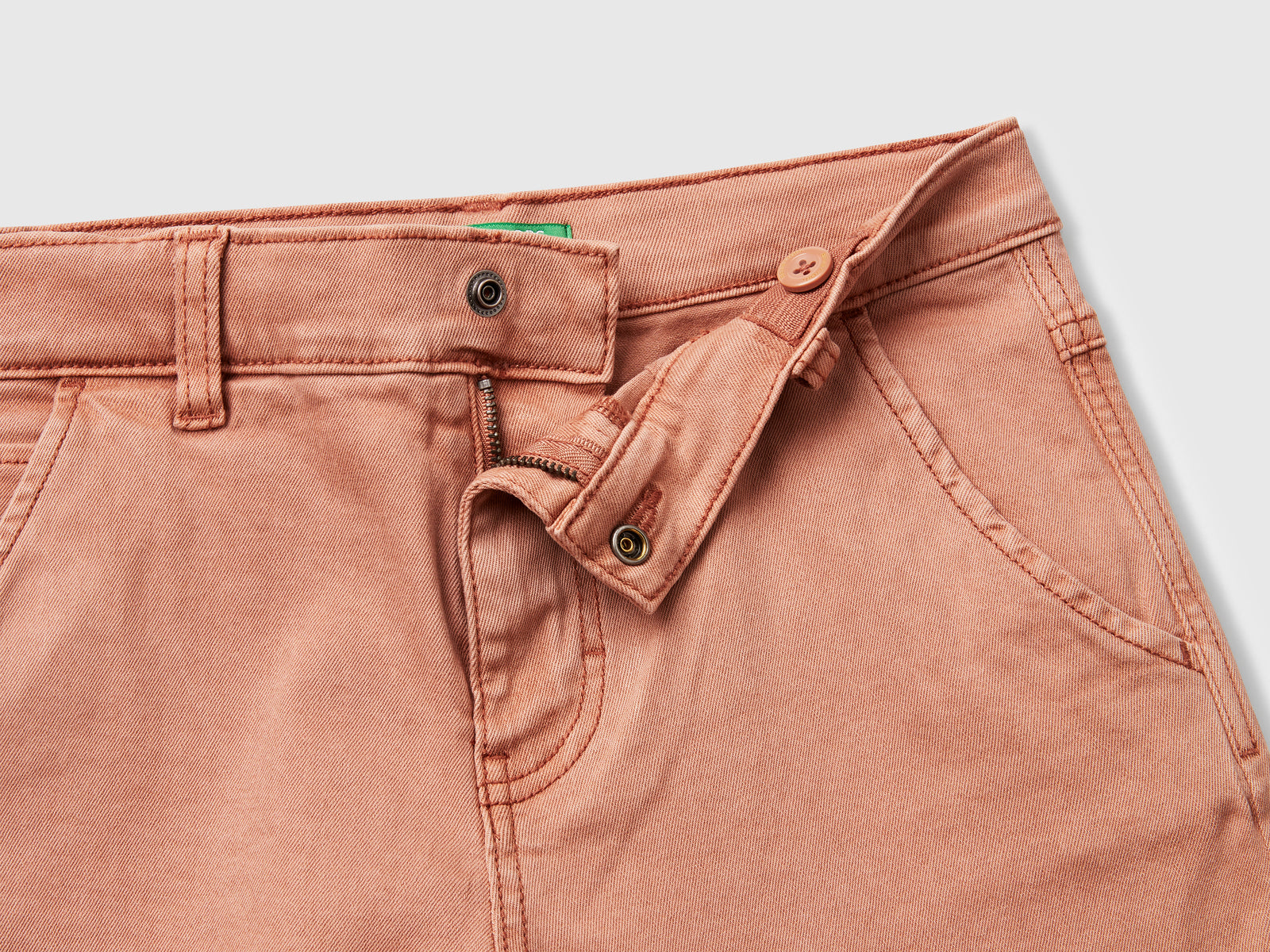 Bermuda regular fit effetto denim da bambino cammello 3 | Benetton Outlet