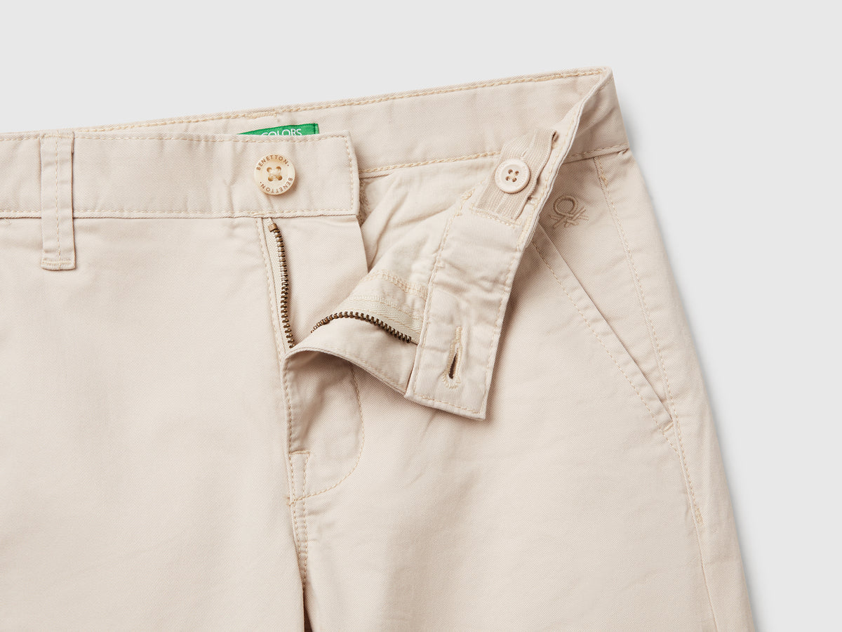 Chino slim fit in cotone stretch
