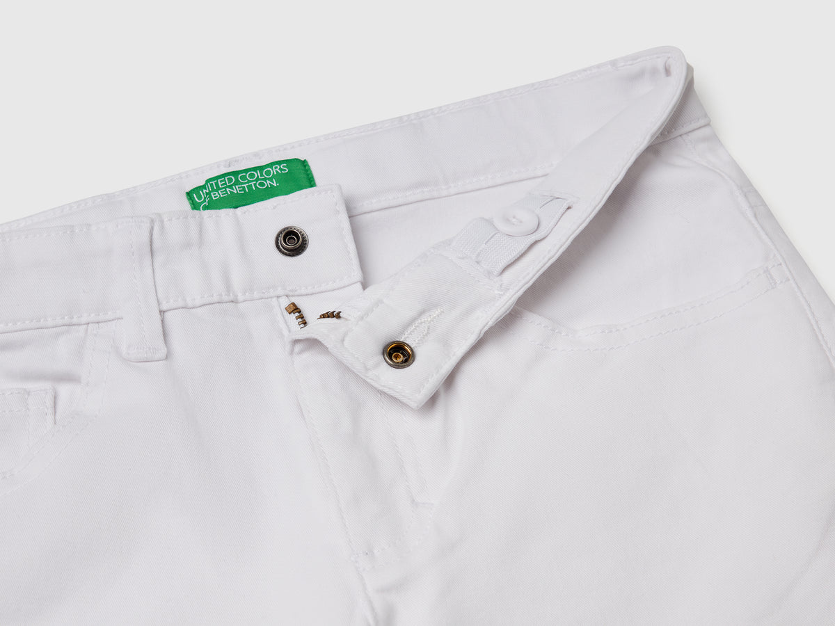Pantaloni slim fit cinque tasche