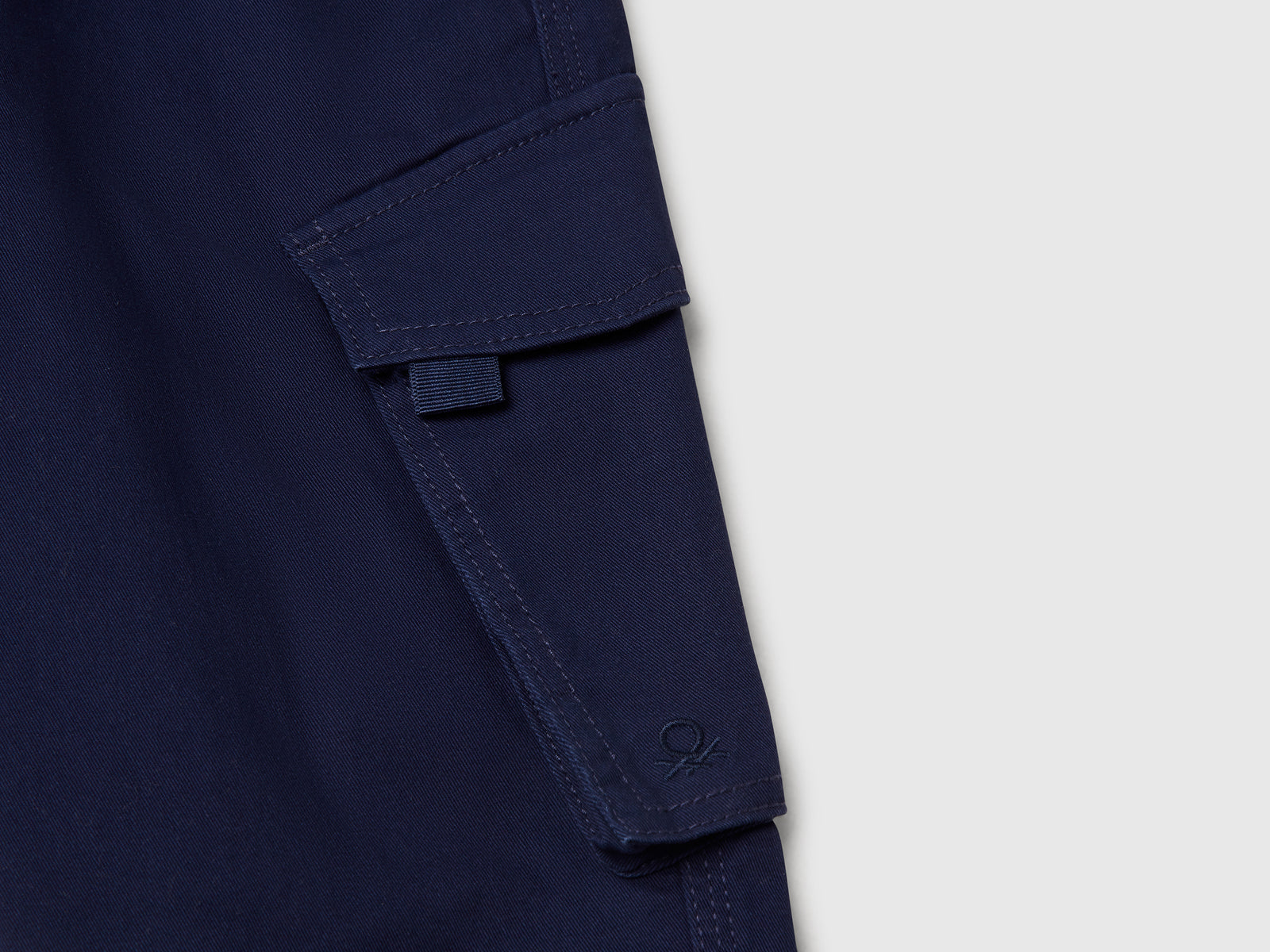Pantaloni cargo slim fit da bambino blu scuro 3 | Benetton Outlet