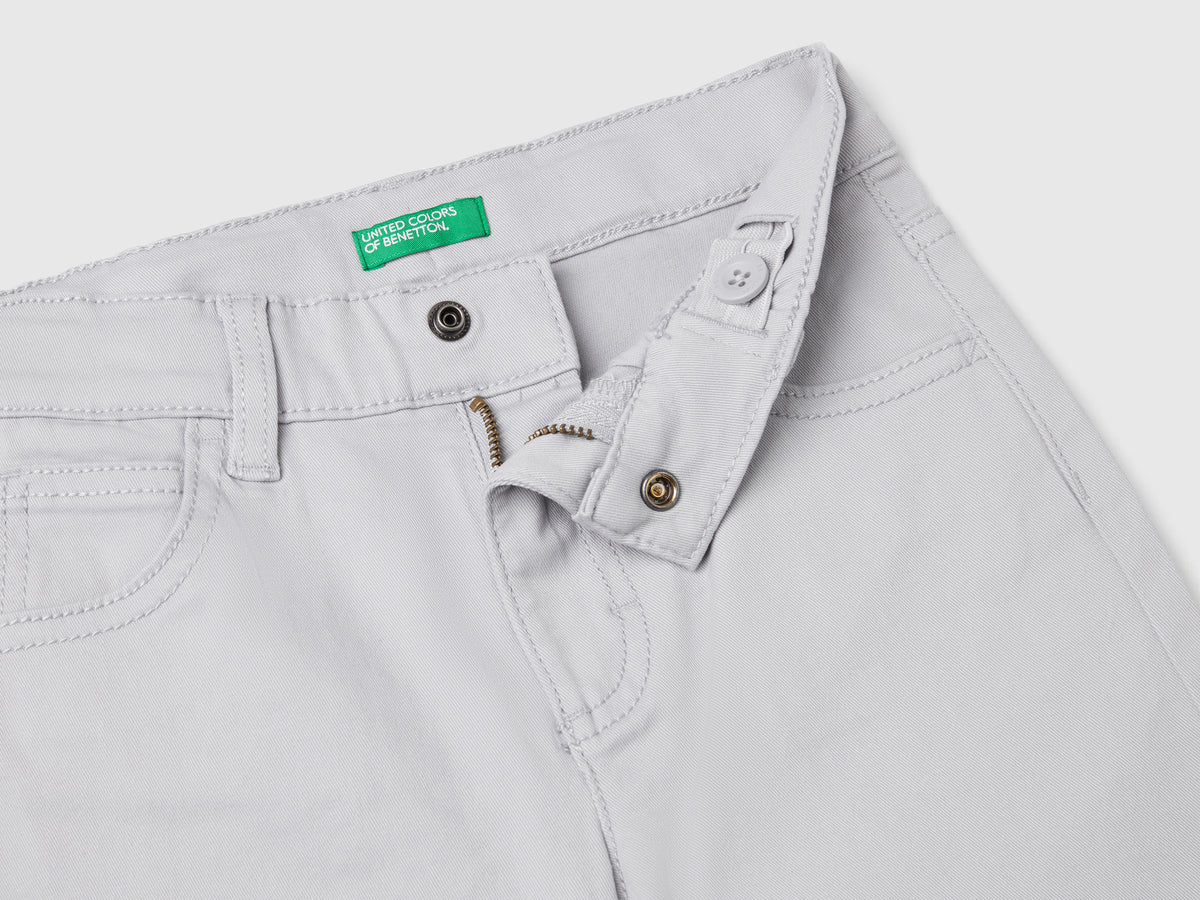 Pantaloni stretch cinque tasche
