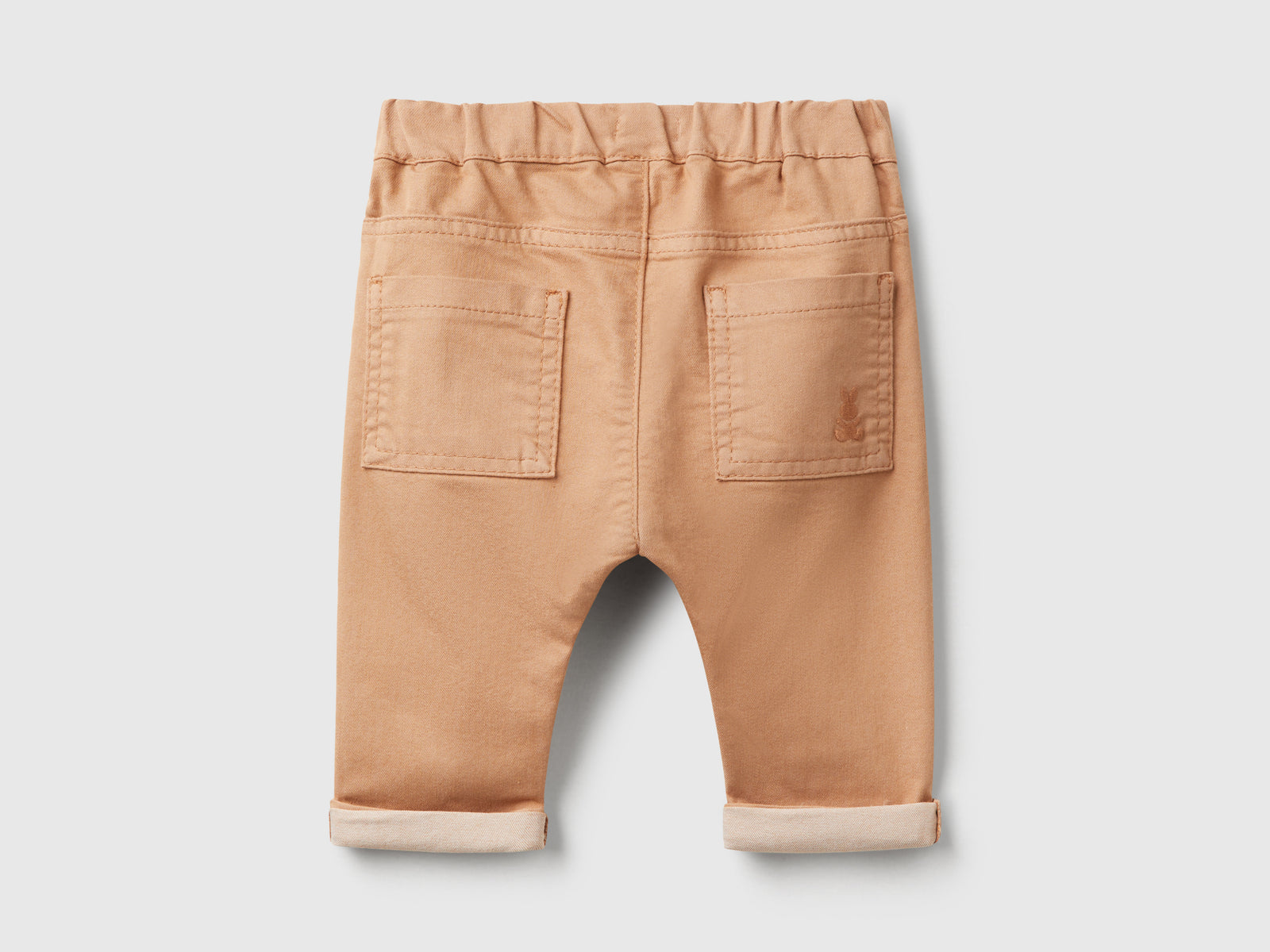 Pantaloni in misto cotone stretch da neonato cammello 2 | Benetton Outlet