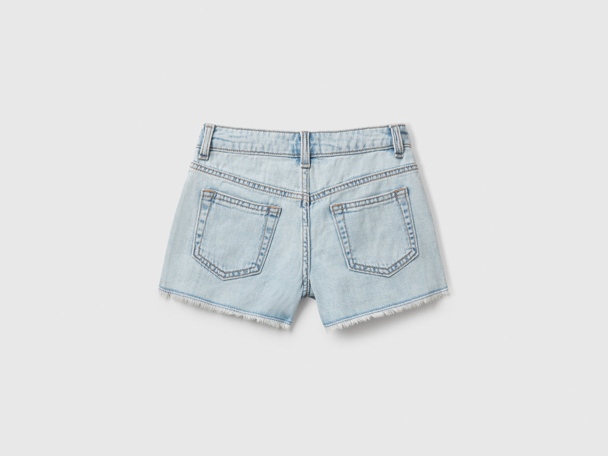 Shorts di jeans con ricami stelle