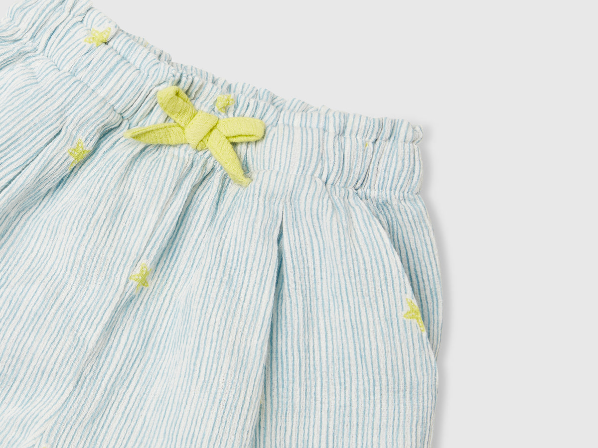 Pantaloni corti con stelline