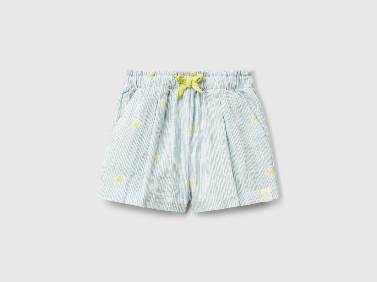Pantaloni corti con stelline