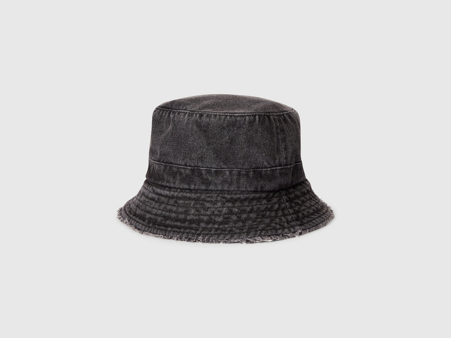 Cappello alla pescatora di jeans da bambina nero | Benetton Outlet