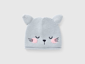 Cappellino tricot con applicazioni