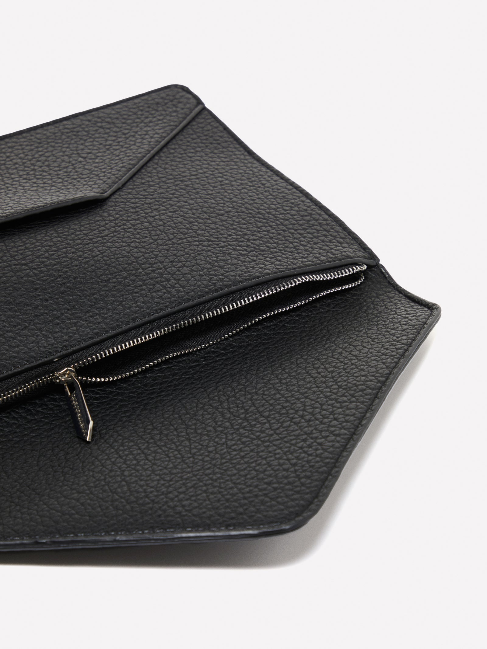 Portadocumenti texturizzato da donna nero 3 | Sisley Outlet