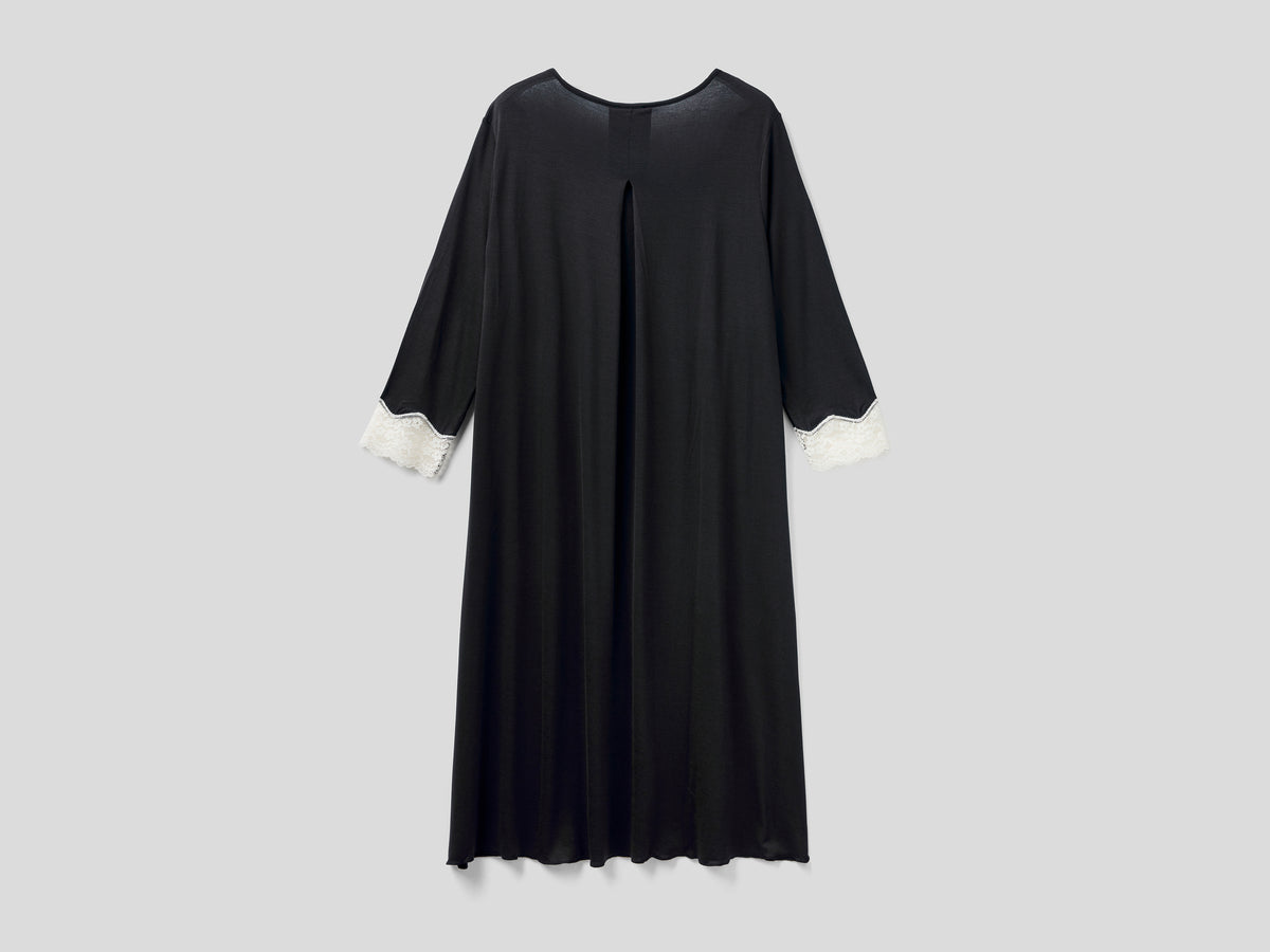 Camisón con detalles de encaje