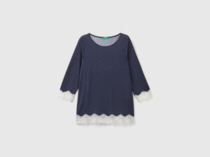 T-shirt a pois con dettagli in pizzo