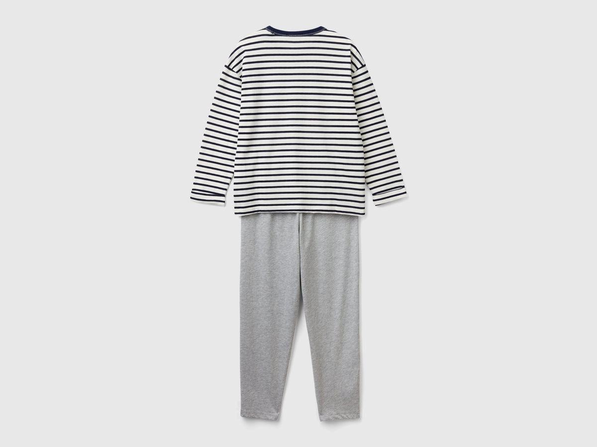 Pigiama con maglia a righe
