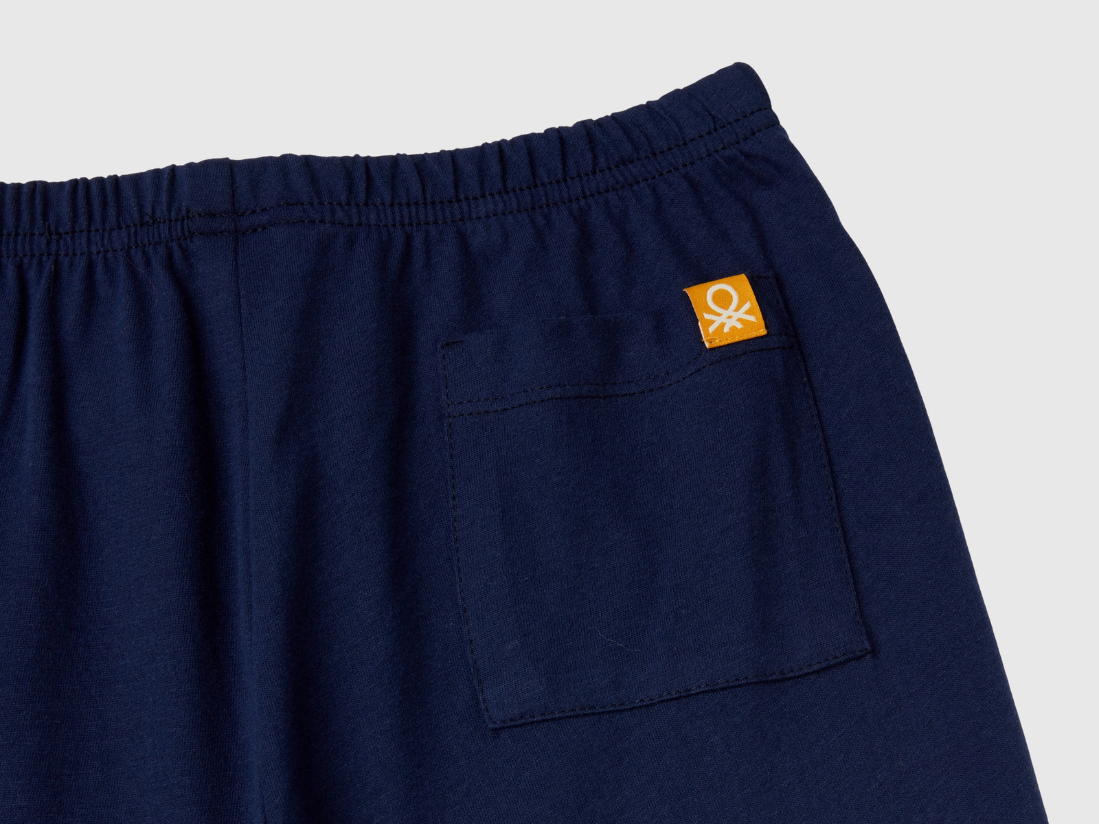 Pigiama con maglia a righe da bambino giallo 3 | Benetton Outlet