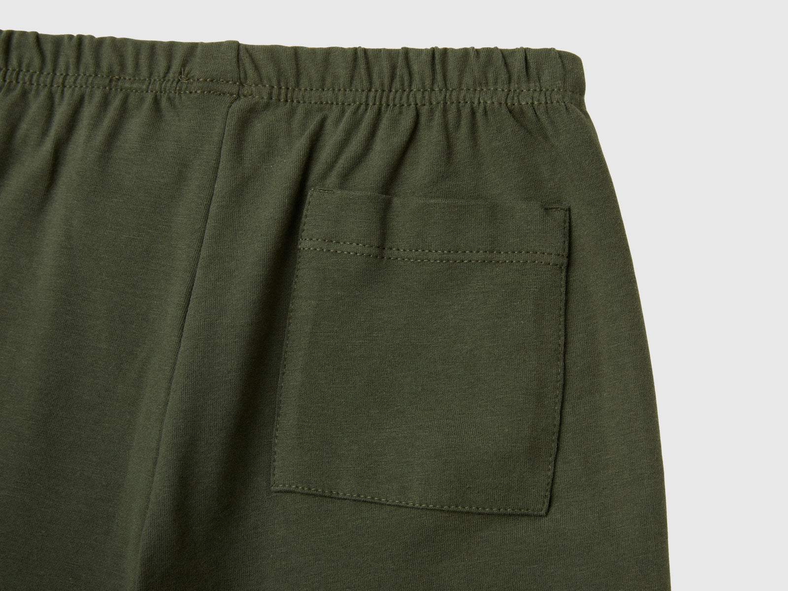 Stretch cotton pajamas da bambino verde militare 3 | Benetton Outlet