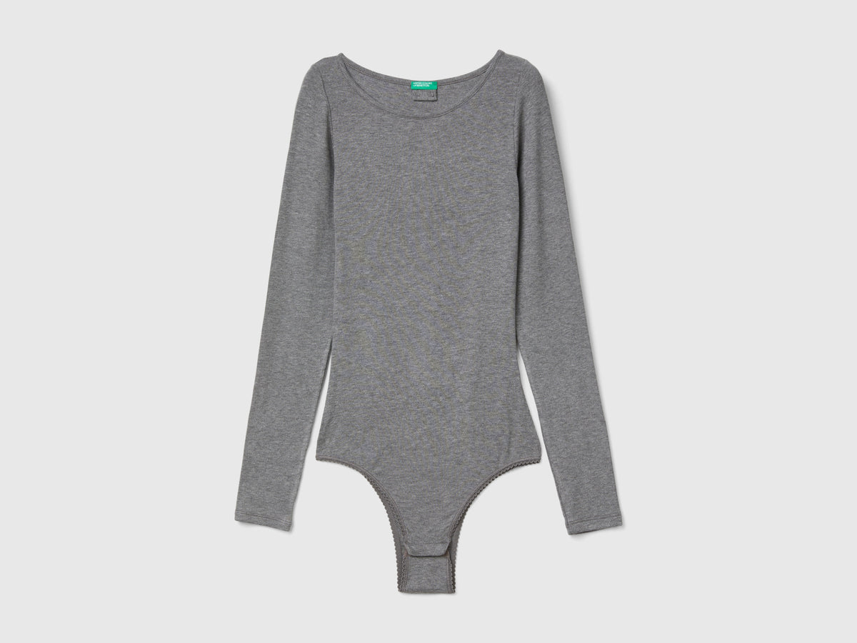 Uned Colors of Benetton: Moda Donna, Uomo e Bambino Uned Colors of Benetton: Moda Donna, Uomo e Bambino