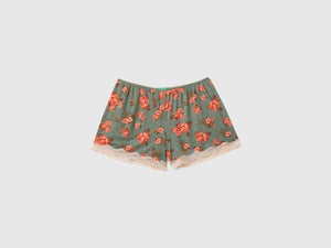 Shorts in charmeuse con stampa fiori