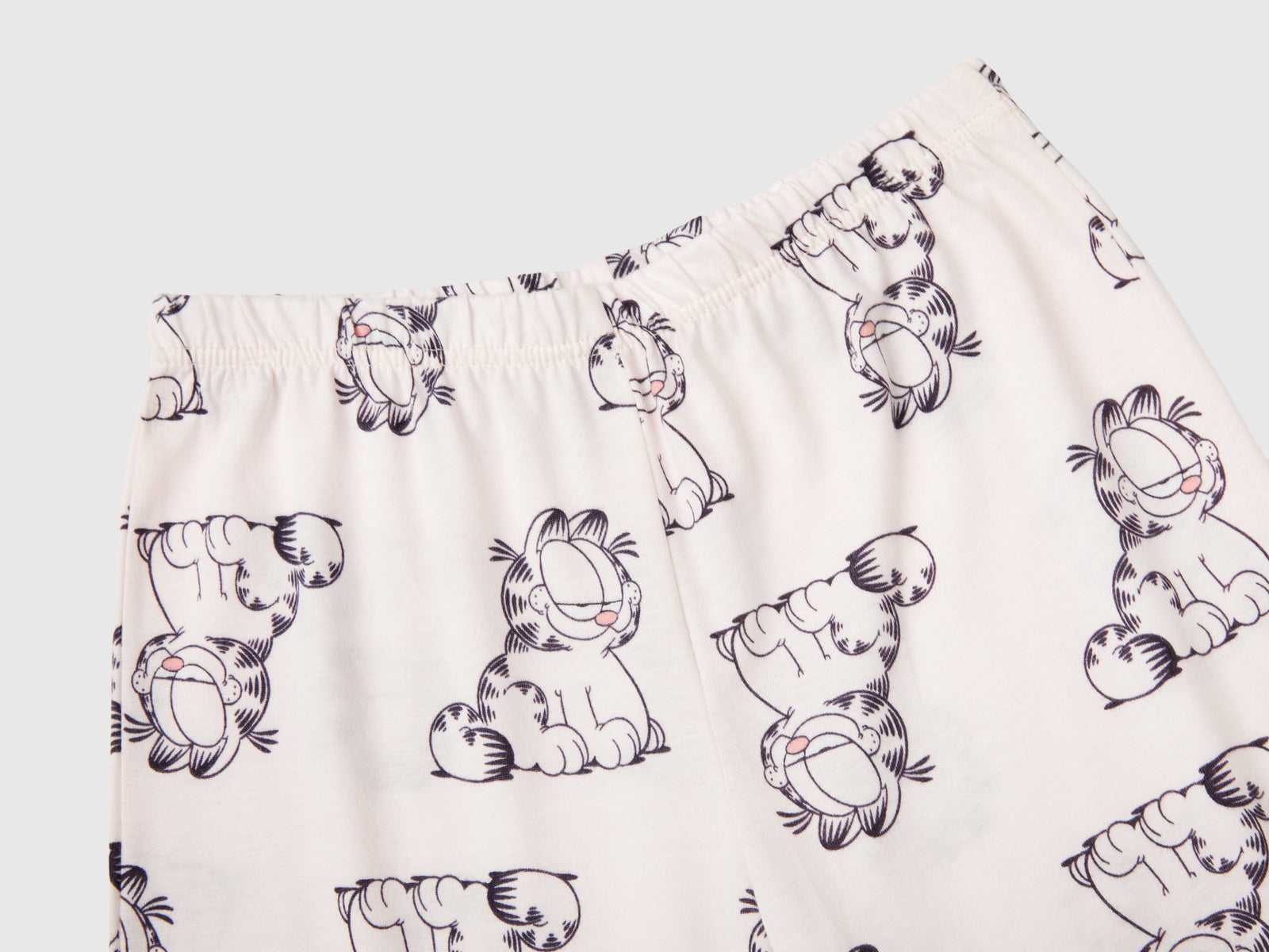 Pigiama Garfield ©2024 by Paws, Inc. da bambina rosa 3 | Benetton Outlet
