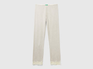 Pantaloni con dettagli in pizzo