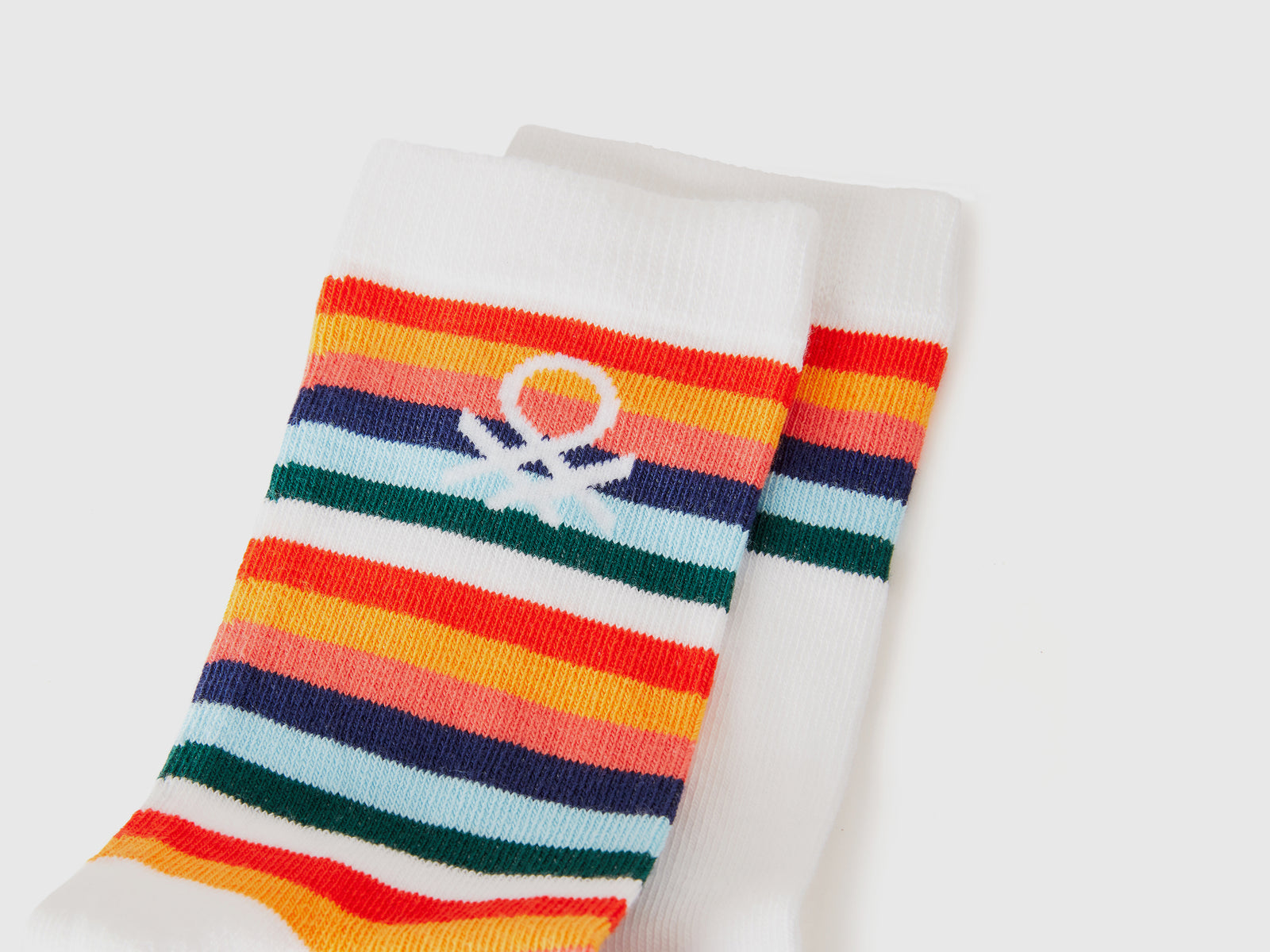 Calzini lunghi mix & match da bambino bianco 2 | Benetton Outlet