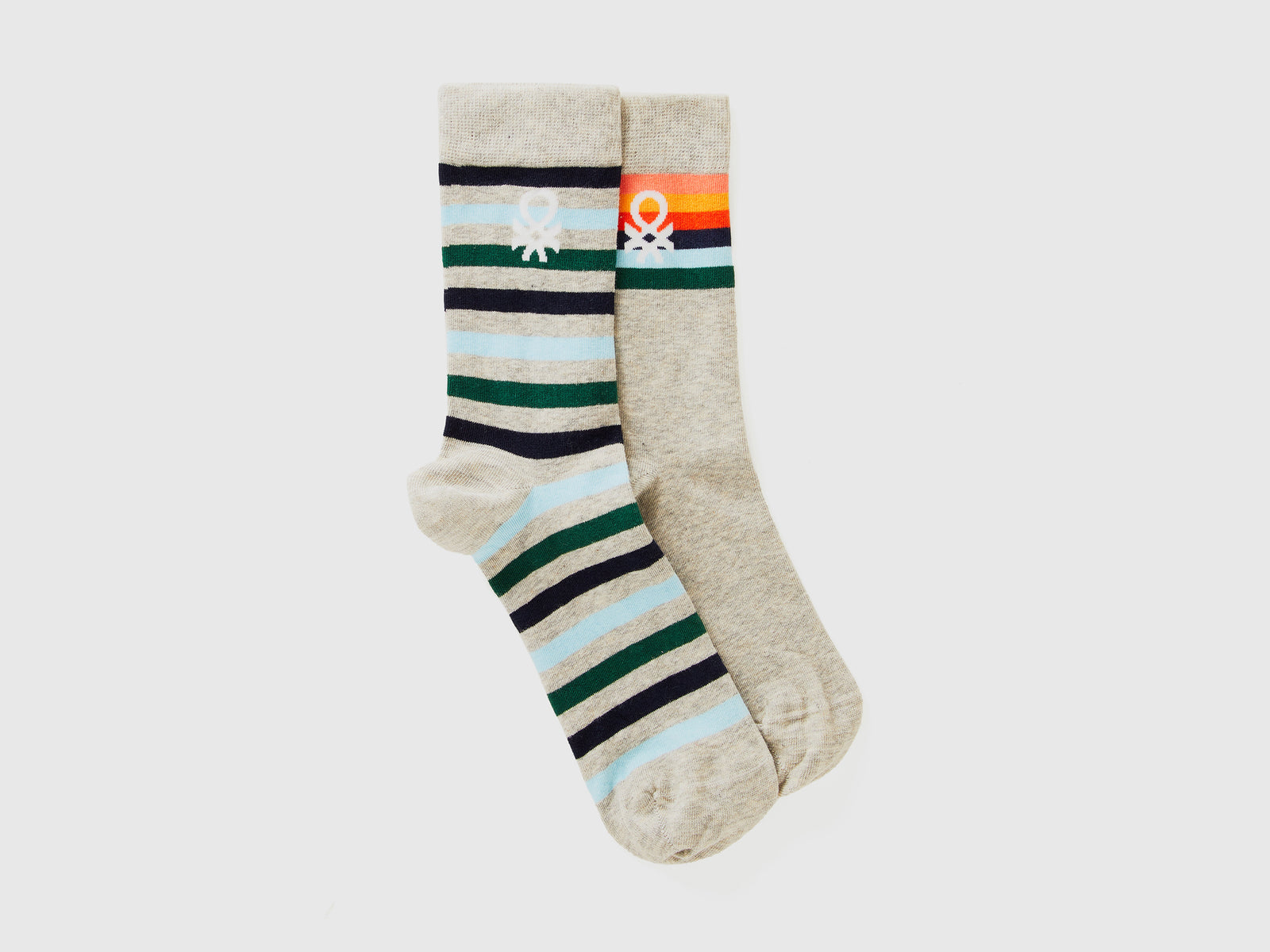 Due paia di calzini lunghi con loghi da uomo grigio chiaro | Benetton Outlet