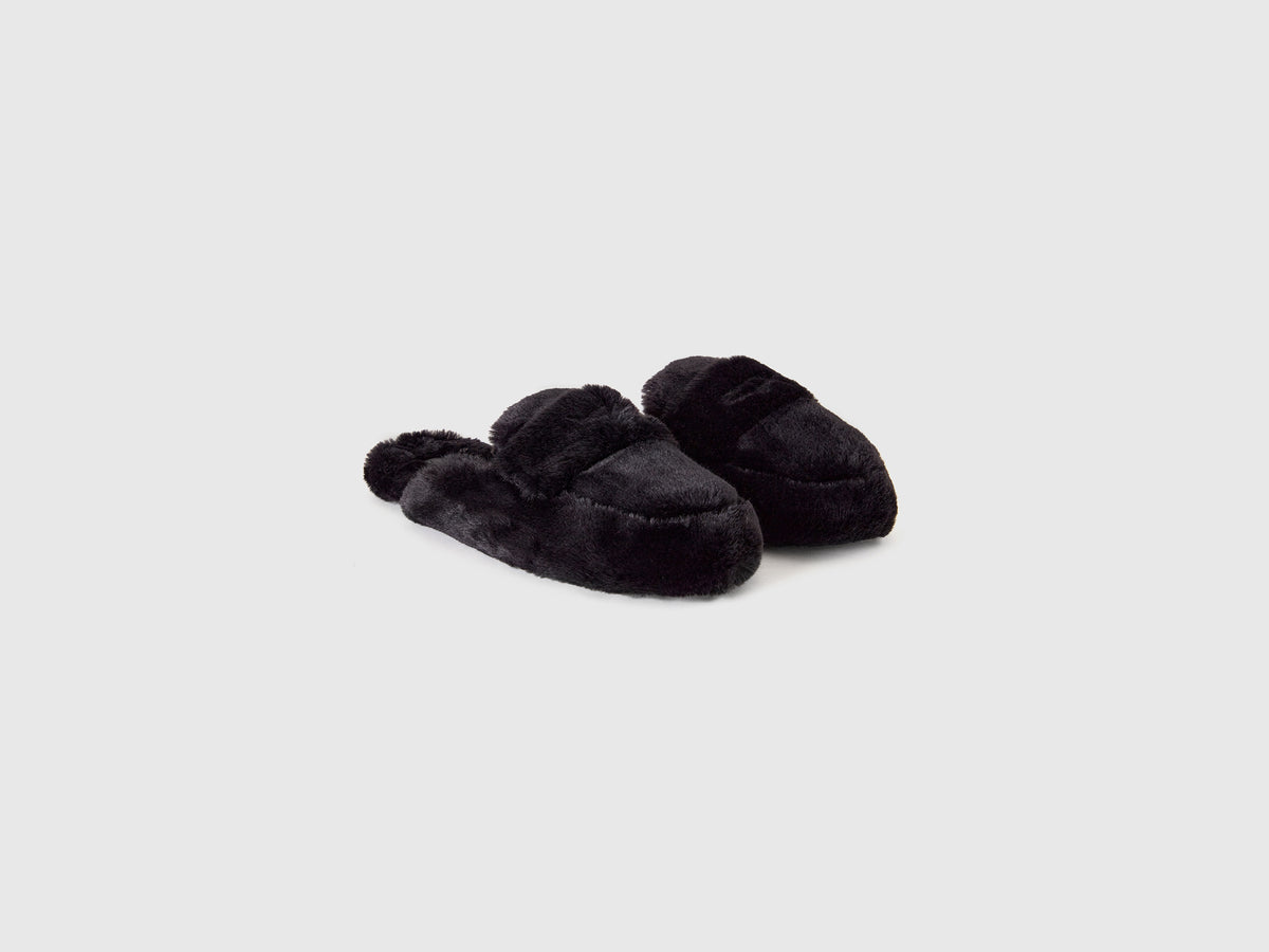 Pantofole in pelliccia sintetica