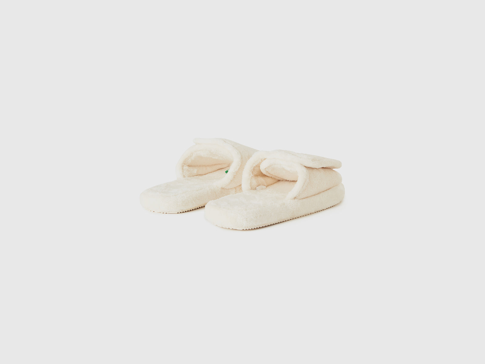 Pantofole in pelliccetta sintetica da donna bianco panna 2 | Benetton Outlet