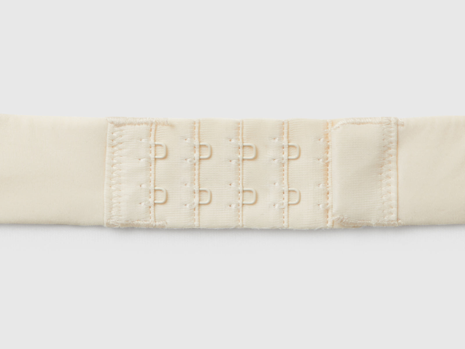 Reggiseno con ferretto e pizzo da donna bianco panna 3 | Benetton Outlet