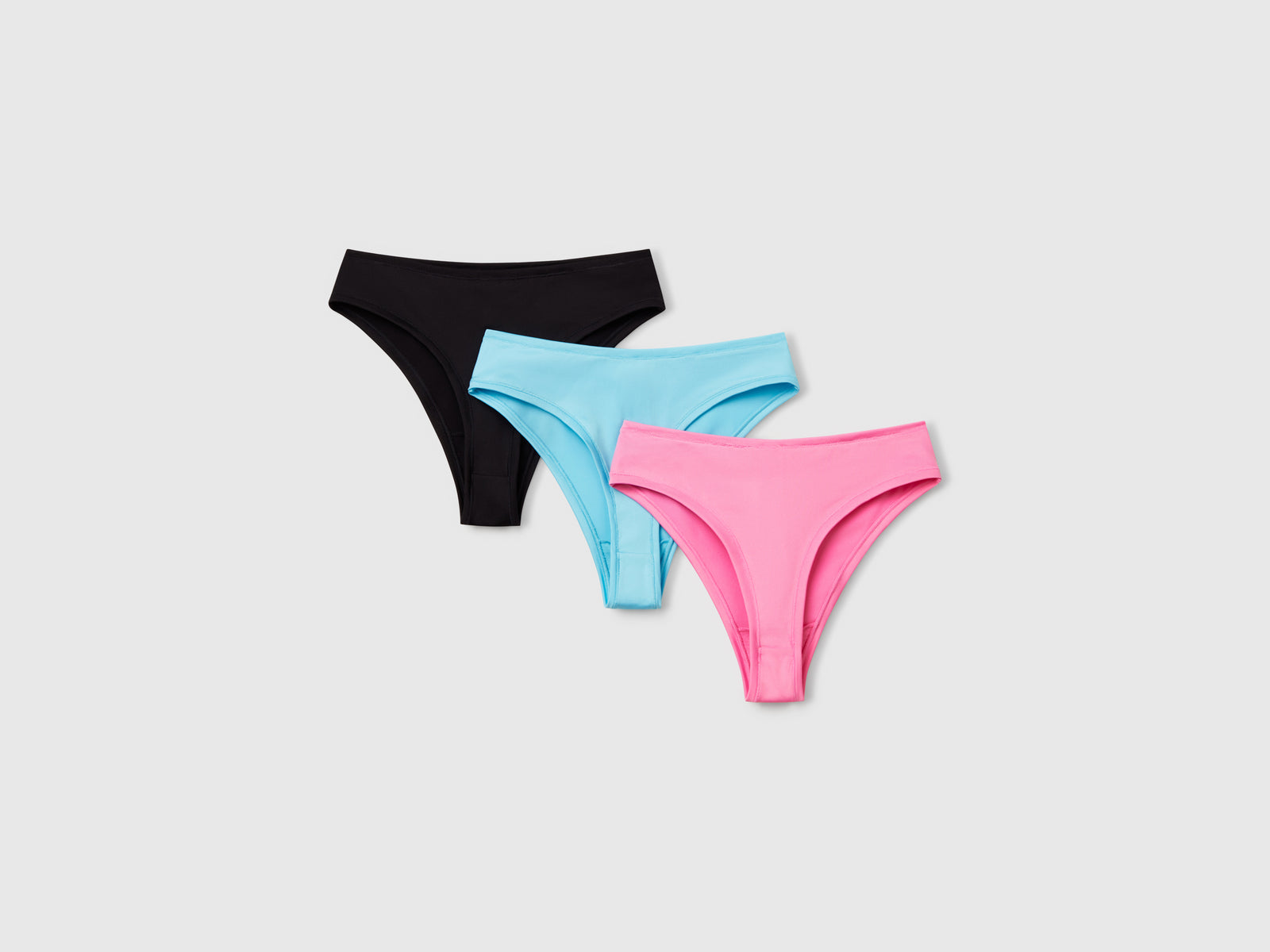 Tre slip sportivi da donna multi-color 2 | Benetton Outlet