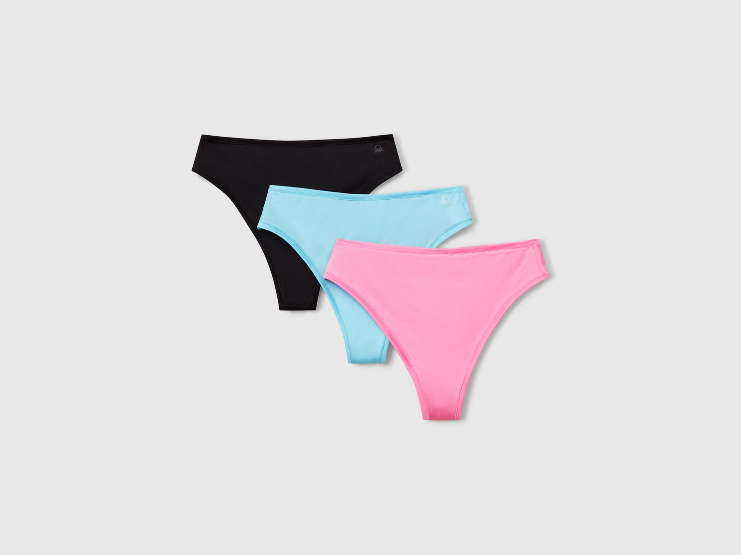 Tre slip sportivi da donna multi-color | Benetton Outlet