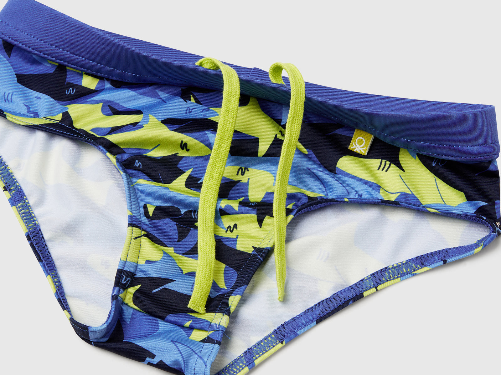 Slip mare con stampa squali da bambino multi-color 3 | Benetton Outlet
