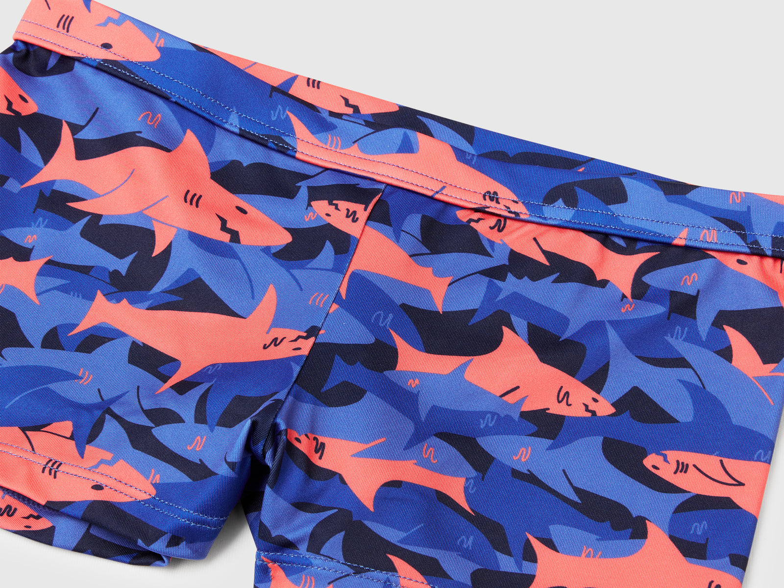 Costume boxer con stampa squali da bambino multi-color 3 | Benetton Outlet