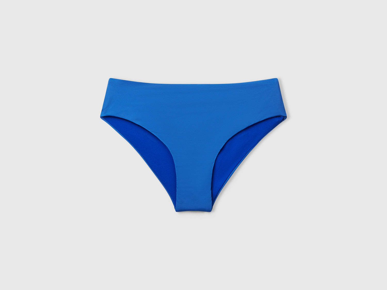 Slip mare fianco alto in ECONYL® da donna bluette | Benetton Outlet